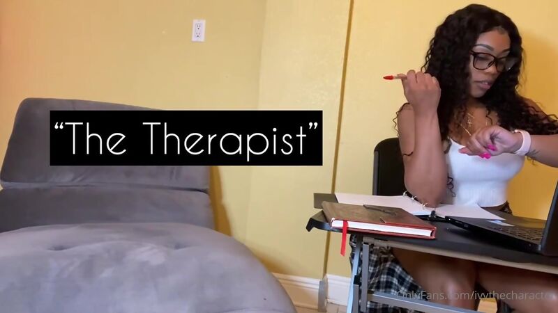 Therapist Ivy