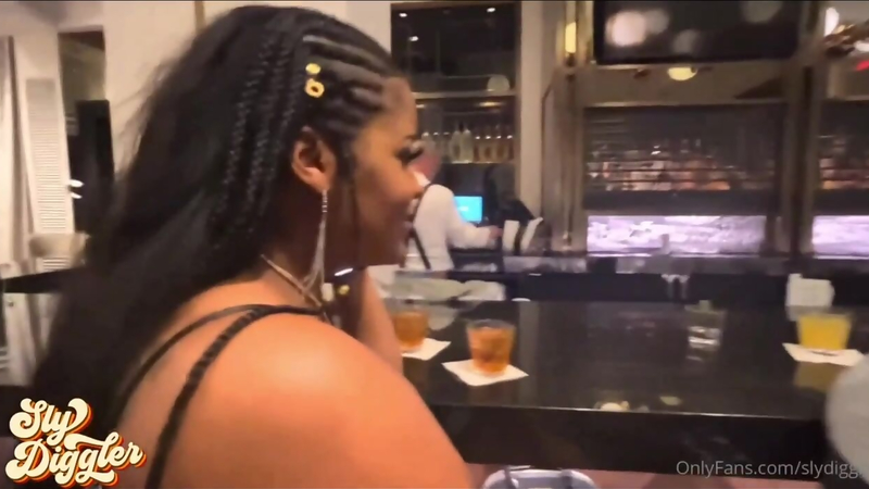 Epic Threesome in Vegas